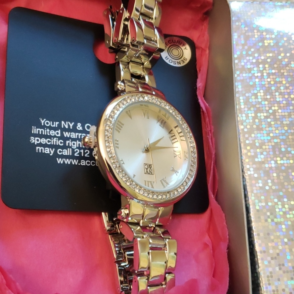 Watch - Picture 2 of 5